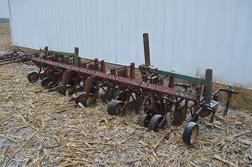 Property photo 86 - FARM EQUIPMENT AUCTION
